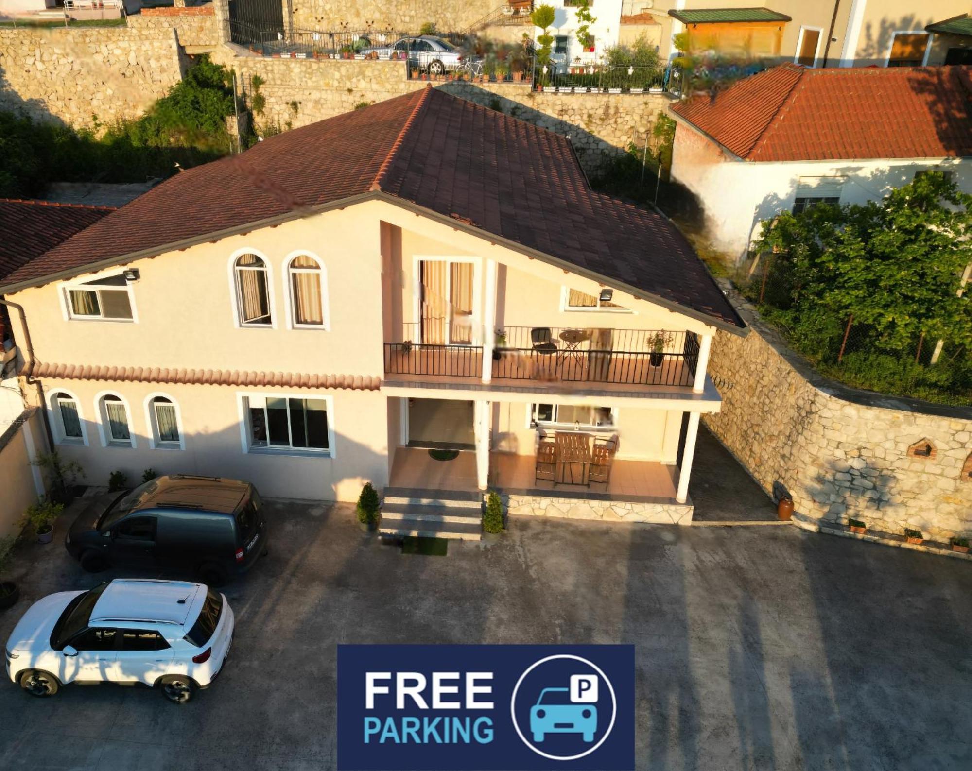Vila Ama Kruje Bed & Breakfast Екстериор снимка